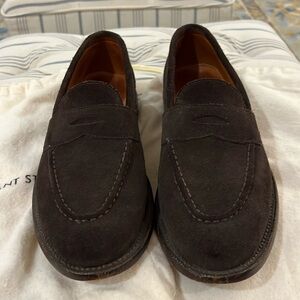 Great condition. Grant Stone Traveler Penny Brown Suede. US 8D